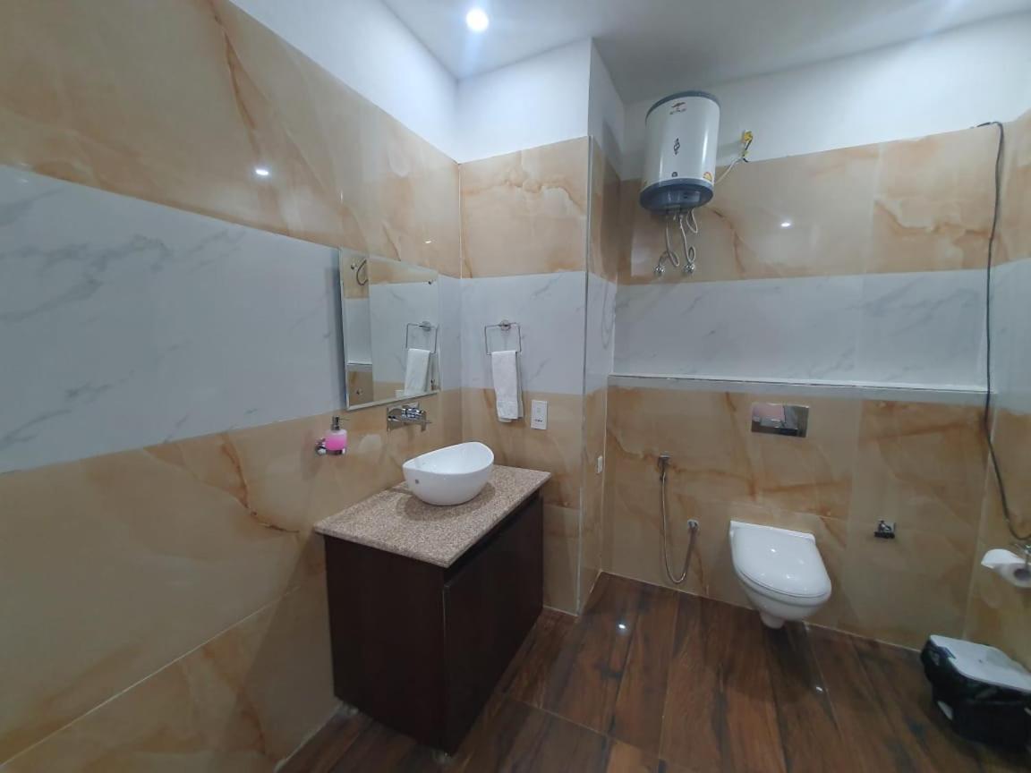 Kathua Akash Hotel Managed By Jk Hotels & Resorts מראה חיצוני תמונה